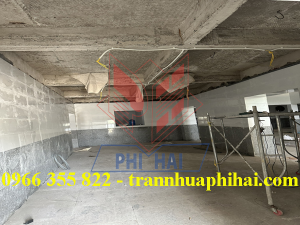 trần nhà máy lúc ban đầu